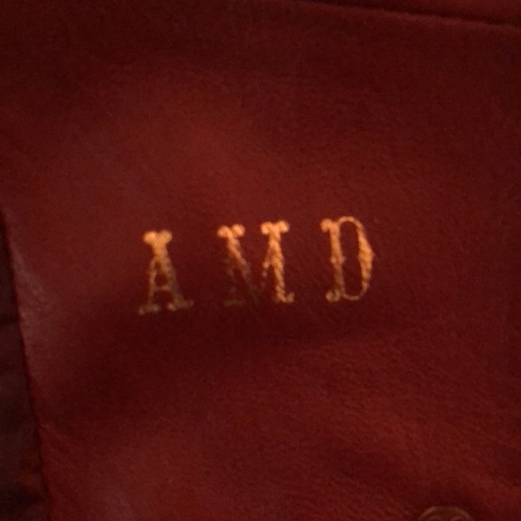 🌺Brand New PERUZZI made in Florence of Italy. It’s luxurious in wine color. - Picture 5 of 7